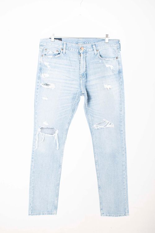 Jean Hollister T: 34
