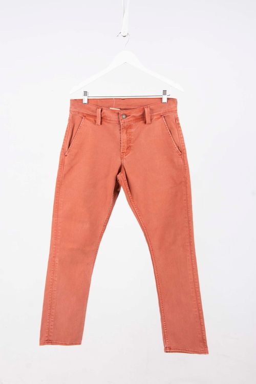 Jean levis T: 32