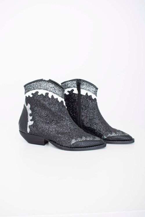Bota sarkany T: 35