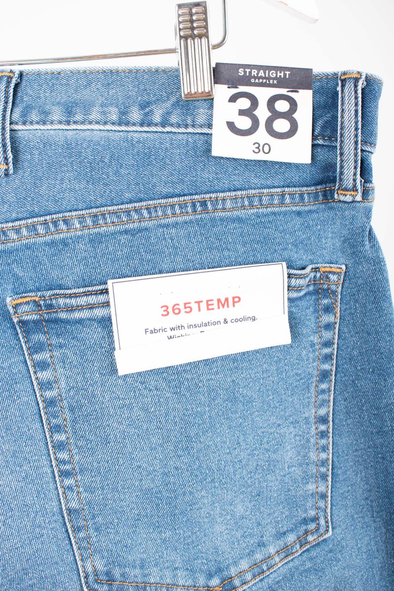 AR0131200323--1-