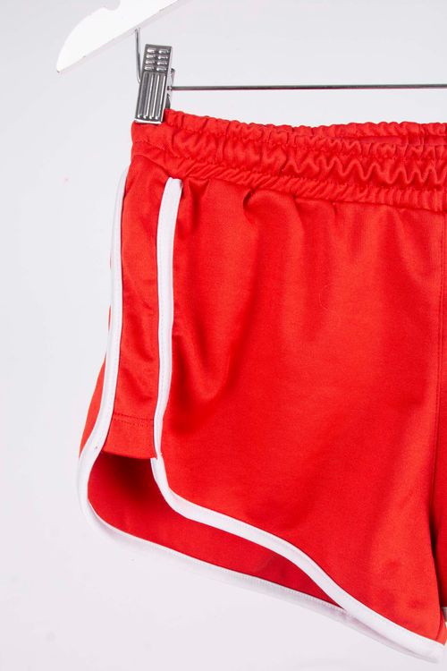 Short 47 Street T: 40