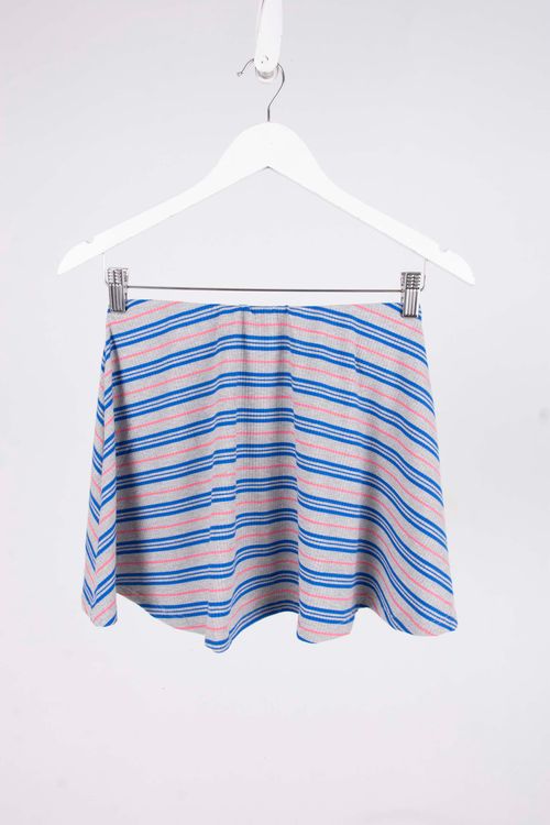 Pollera 47 Street T: 2