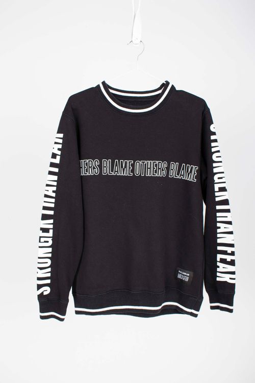 Buzo Pull and Bear T: XSmall