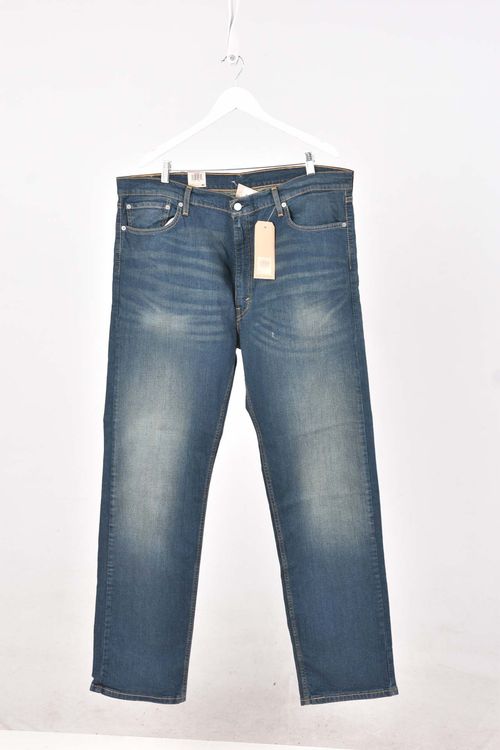 Jean levis T: 42