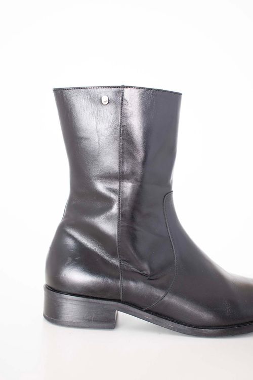 Bota numa T: 38