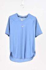 Remera nike logo tapado hot sale