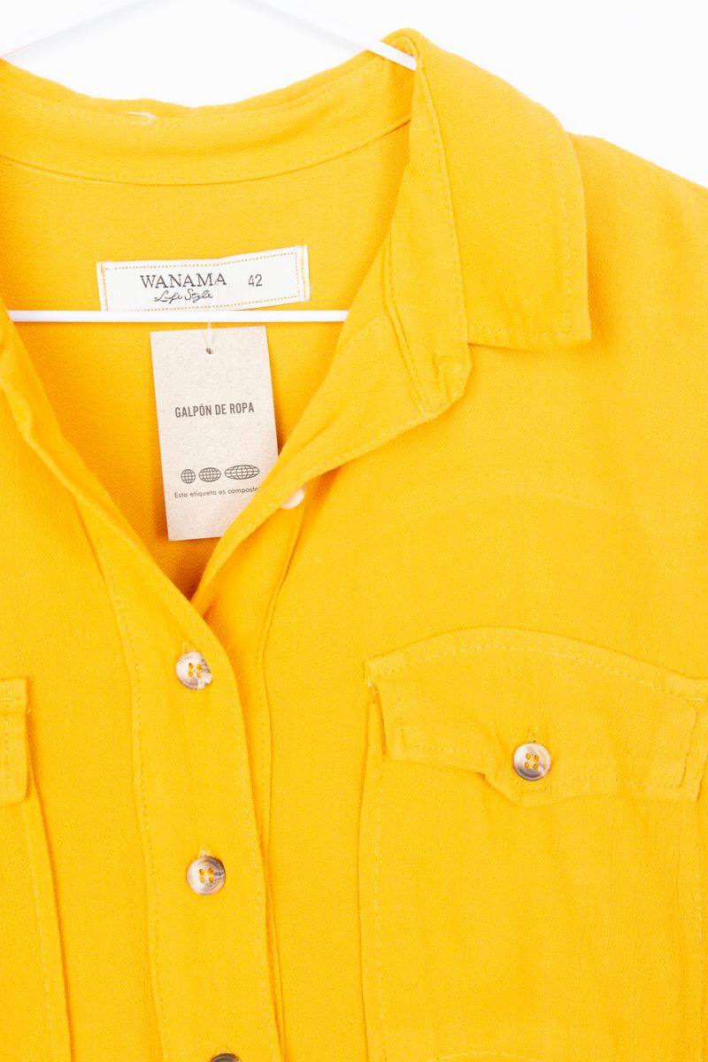 Camisa Wanama T Medium Galpon de Ropa