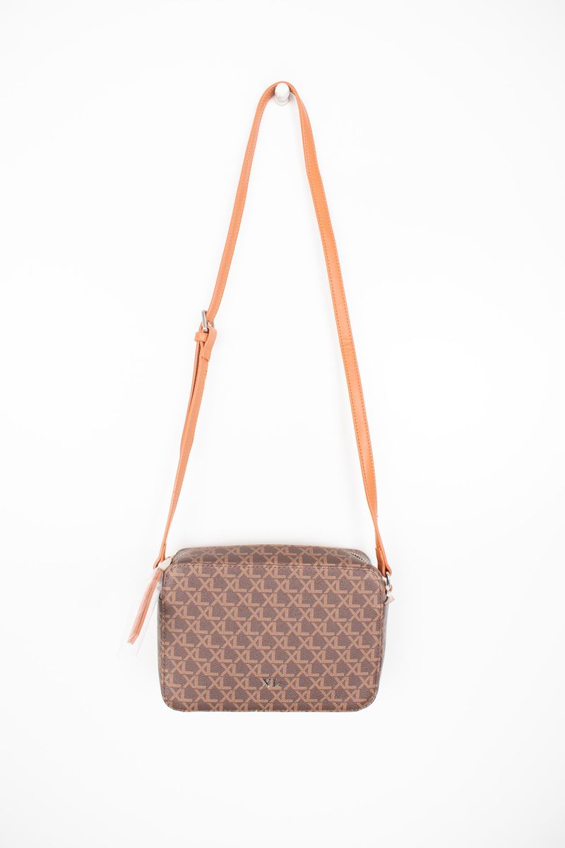 Cartera chica XL Extra Large T Small Galpon de Ropa