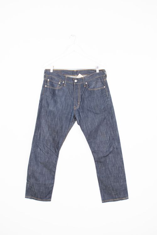 Jean Levi's T: 44