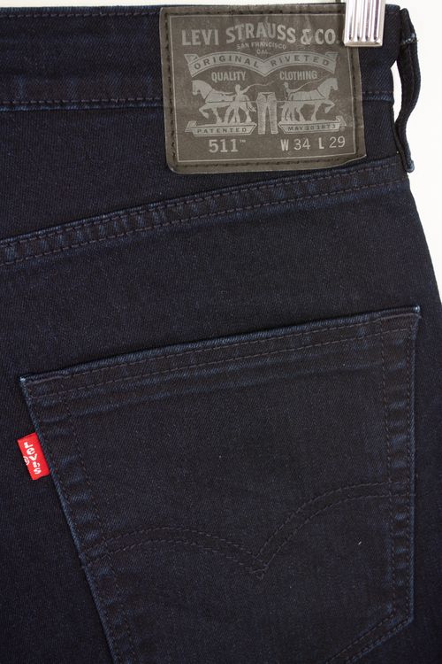 Jean Levi's T: 44