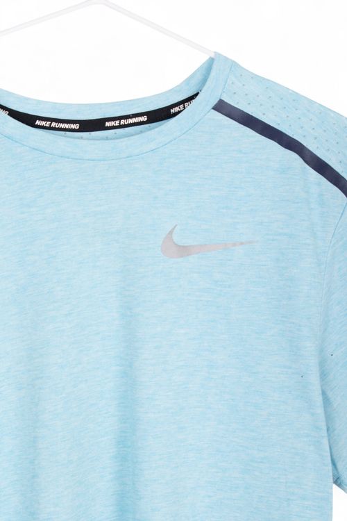 Remera Deportiva Nike T: Medium