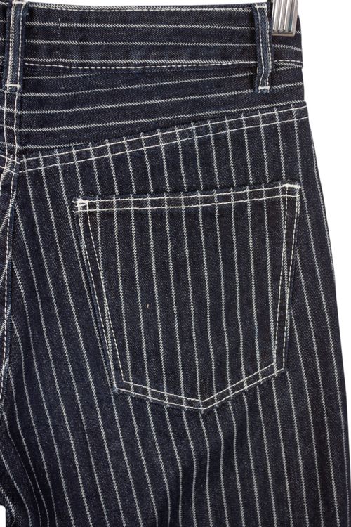 Jean Zara T: 32