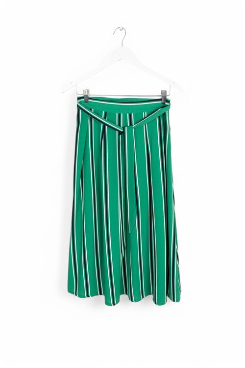 Pollera MARCA INTERNACIONAL