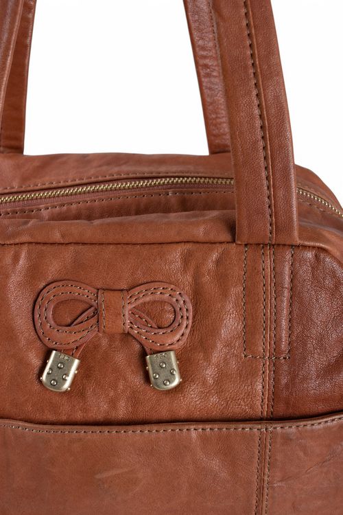 Cartera grande de cuero MARCA INTERNACIONAL