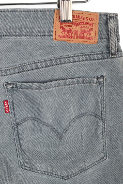 Jean Levi's T: 40