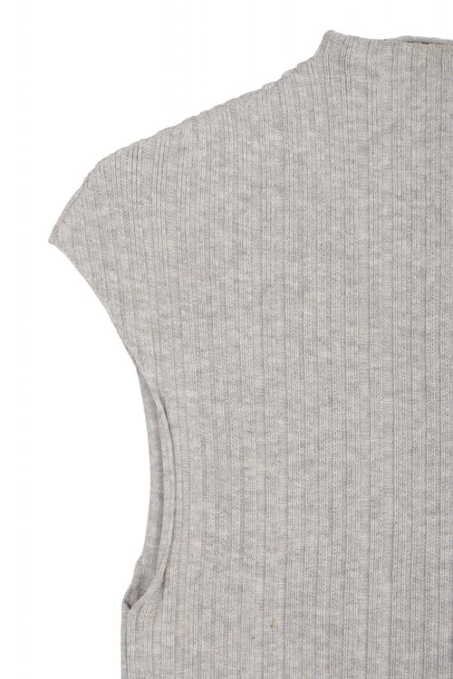 Musculosa Jazmin Chebar