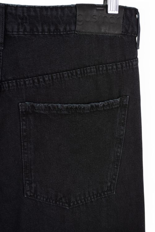 Jean Gusman T: 44