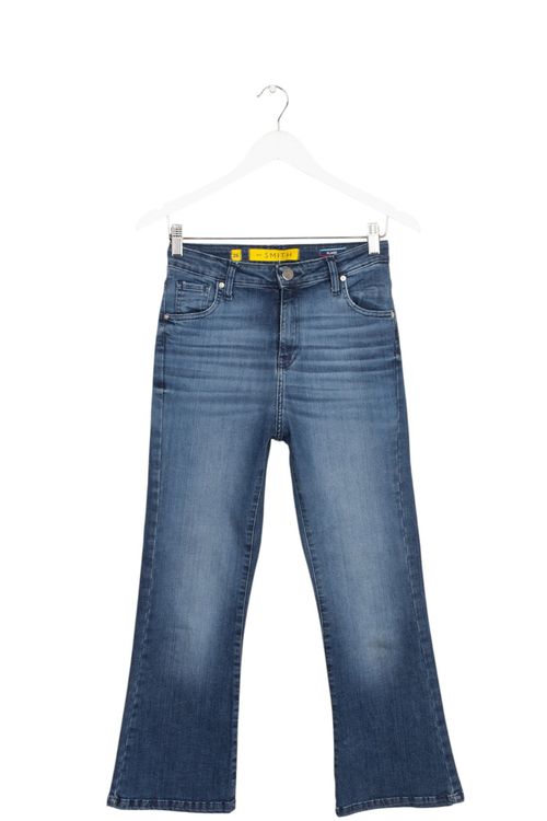Jean Jackie Smith T: 36