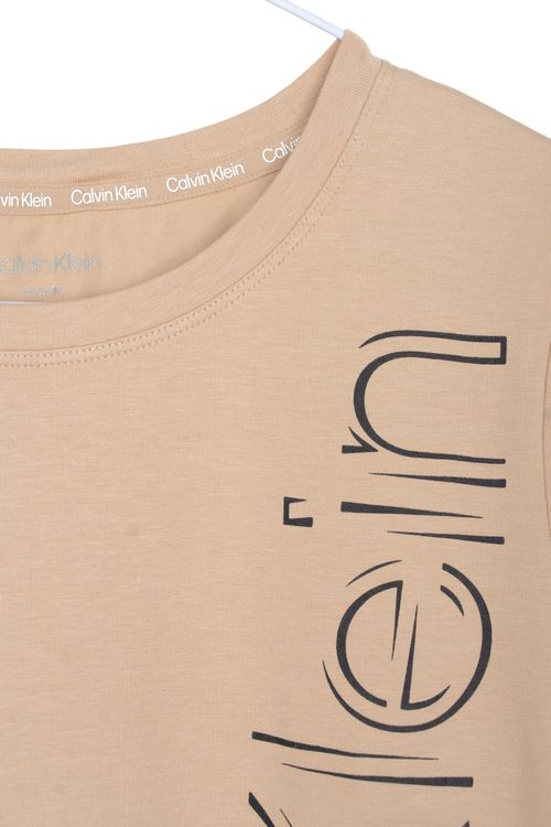 Remera Calvin Klein T: Medium