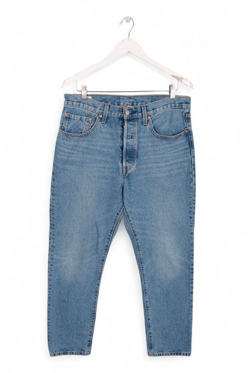 Jean Levi's T: 40