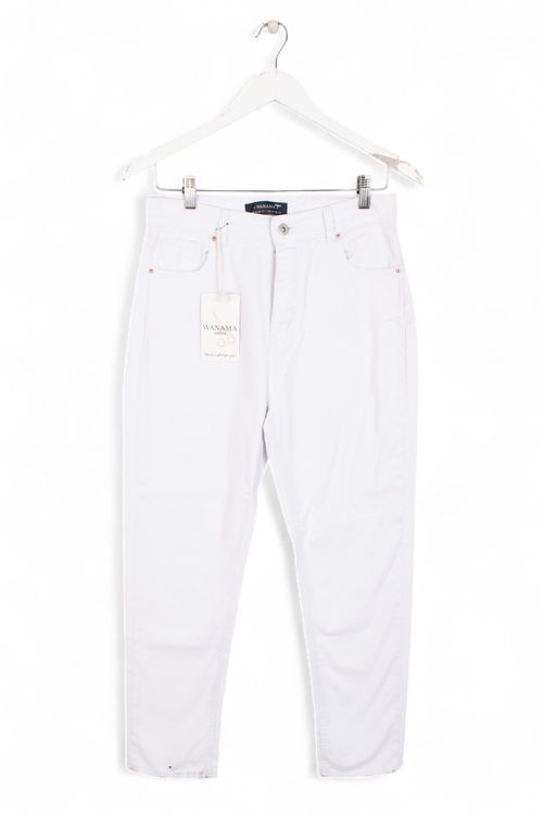 Jean Wanama T: 38