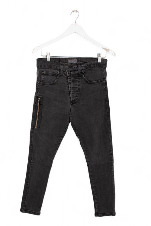 Jean Zara T: 40