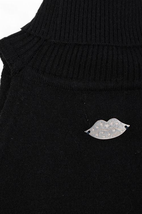 Top Millie T: Small