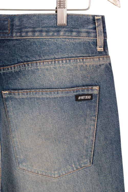 Jean Ay Not Dead T: 40