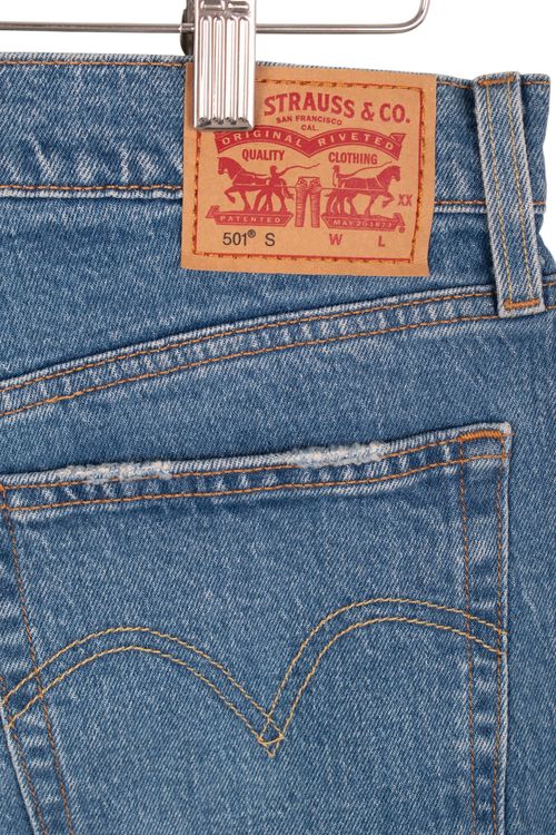 Jean Levi's T: 42