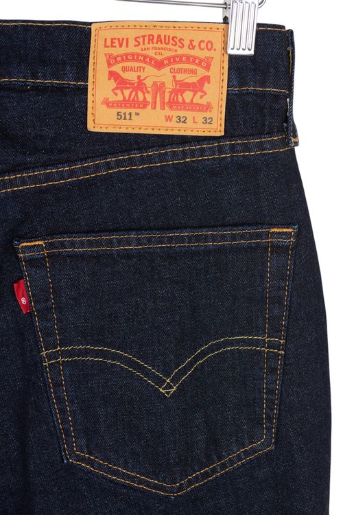 Jean Levi's T: 42