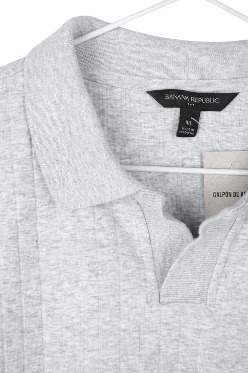 Chomba Banana Republic T: Medium