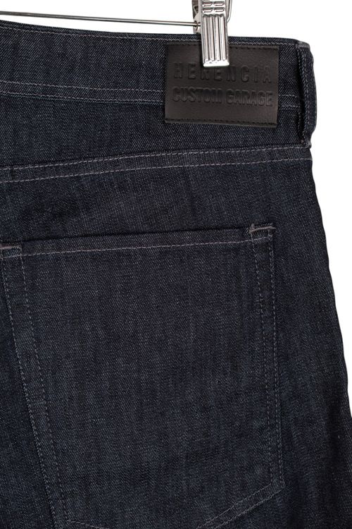 Jean Herencia T: 48