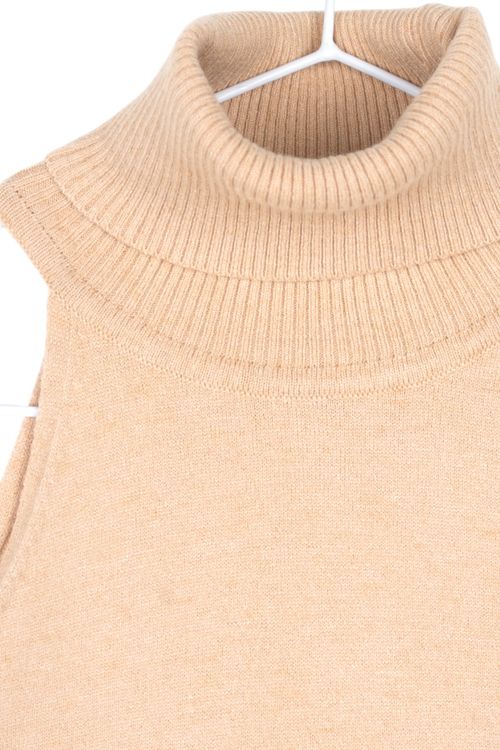 Top Millie T: Small
