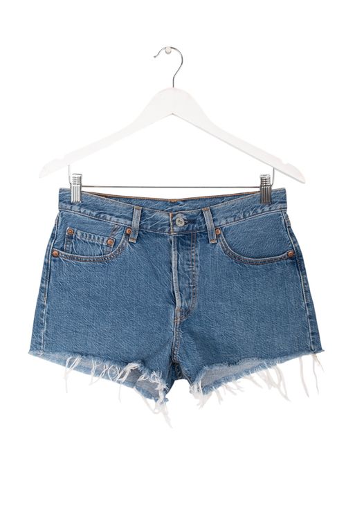 Short Levi's T: 38