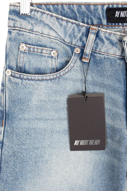 Jean Ay Not Dead T: 38