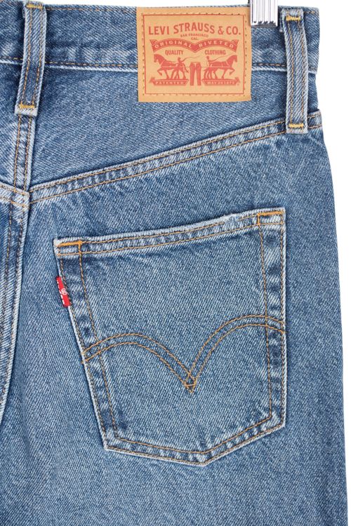 Jean Levi's T: 36