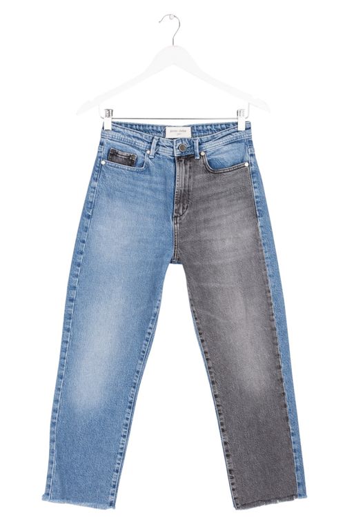 Jean Jazmin Chebar T: 42