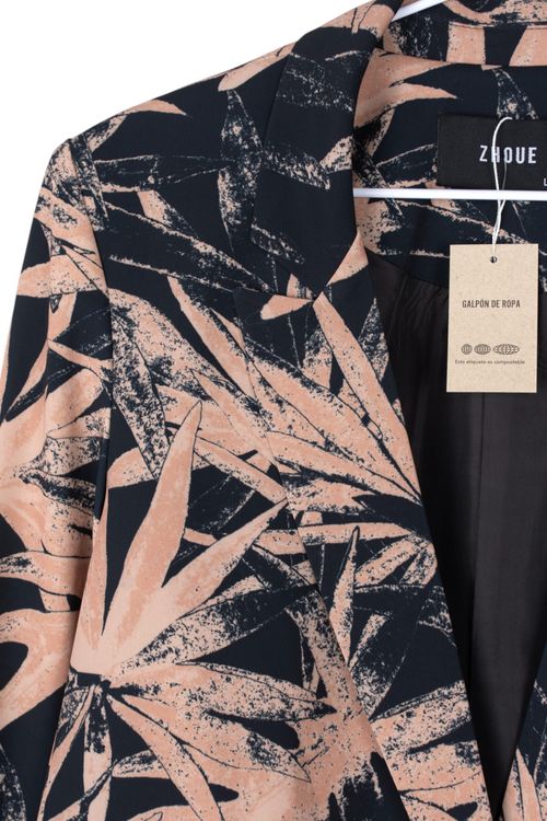 Blazer Zhoue T: Large