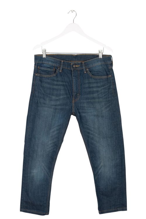 Jean Levi's T: 44