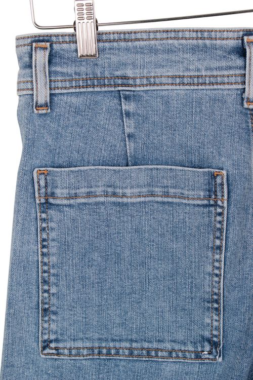 Jean Zara T: 42