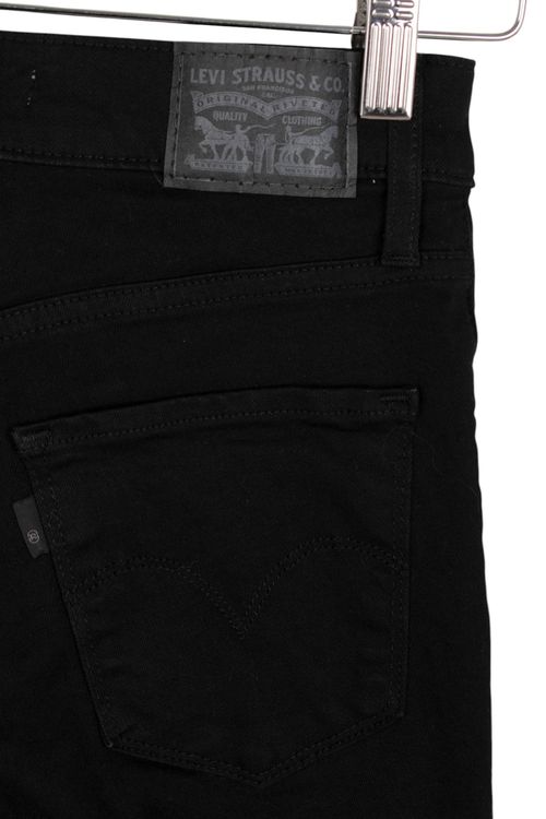 Jean Levi's T: 34