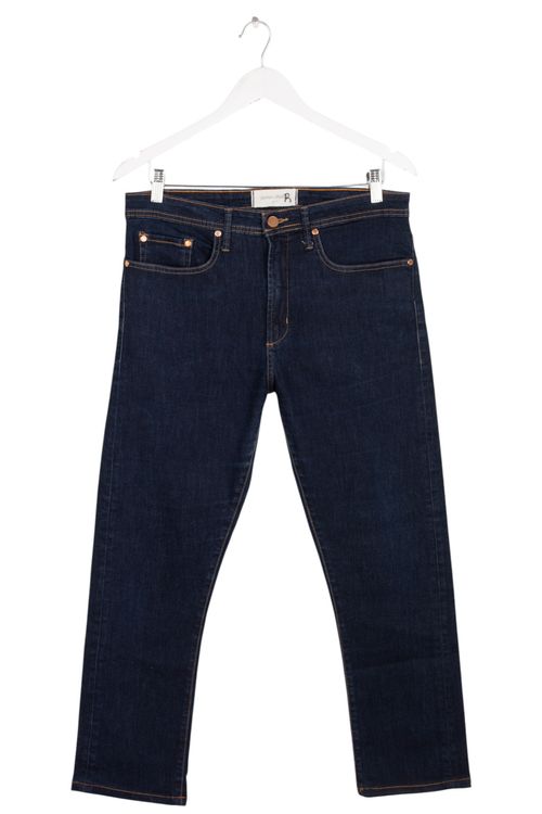 Jean Jazmin Chebar T: 46