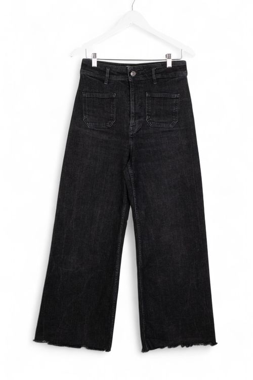 Jean Zara T: 40