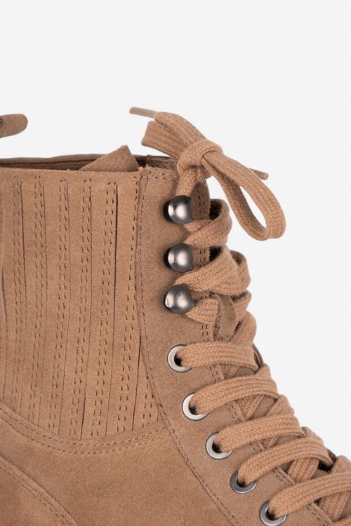 Borcegos Zara