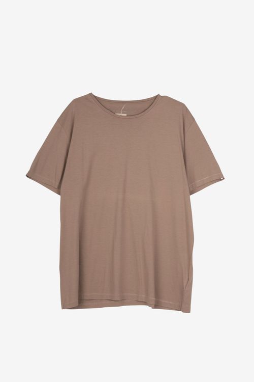 Remera Etiqueta Negra