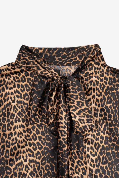 Blusa Ay Not Dead